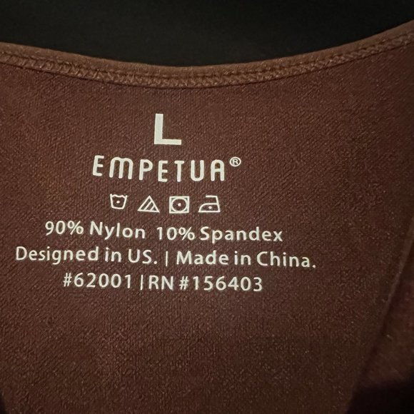 Shapewear tank - Picture 3 of 3